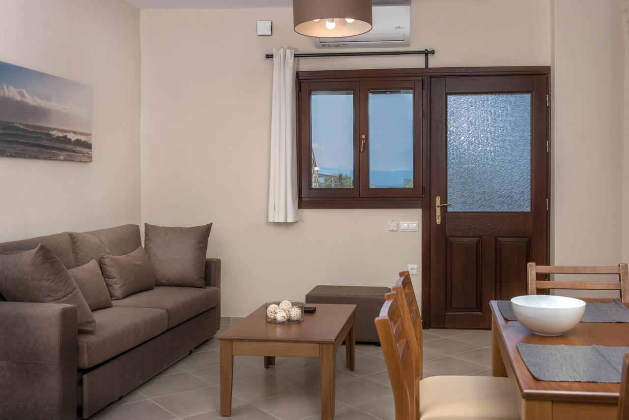 Pleiades Casual Living Apartment Nea Roda Luaran gambar