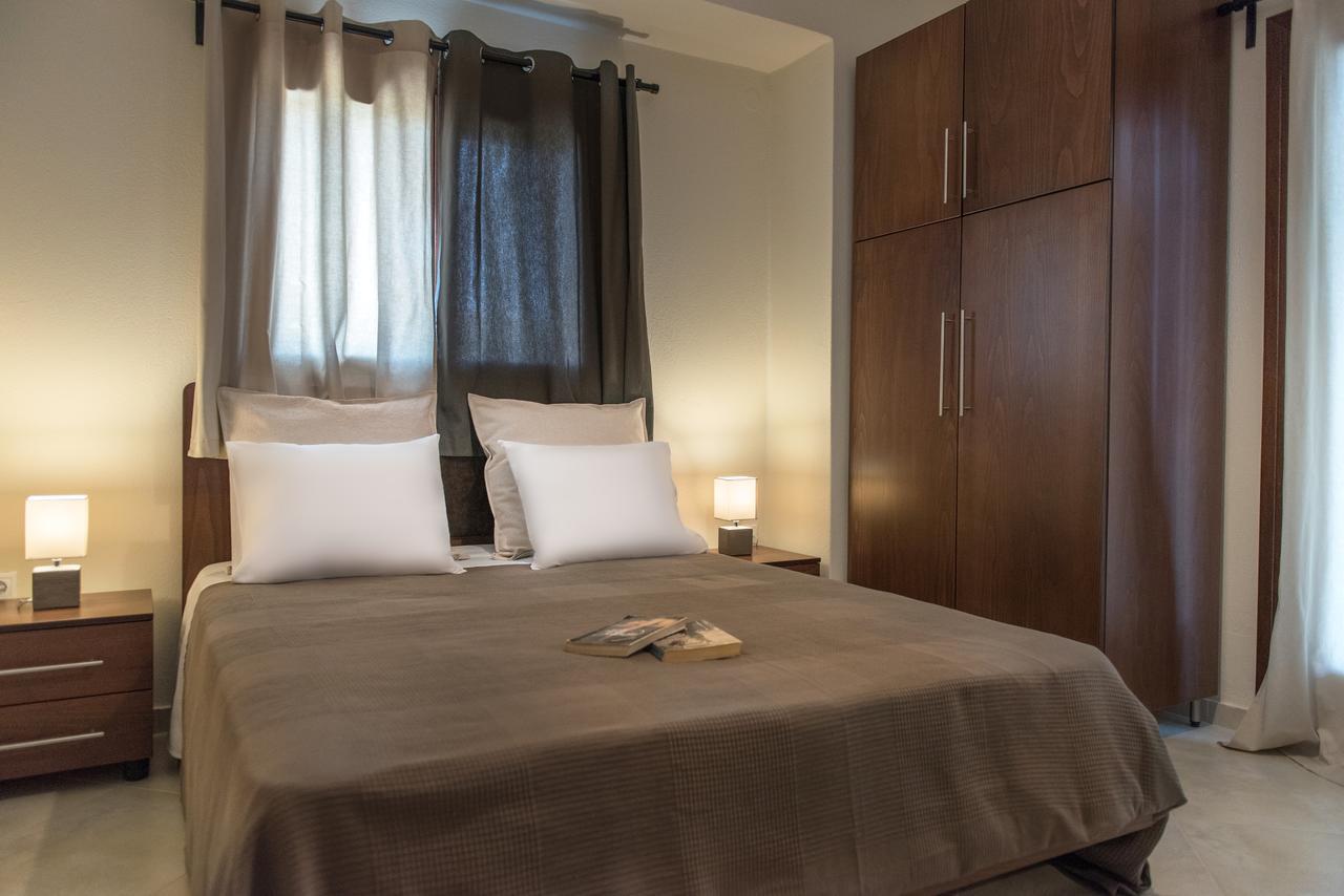 Pleiades Casual Living Apartment Nea Roda Luaran gambar
